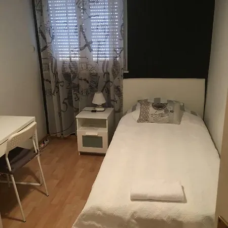 Guest house Attractive In The City Center