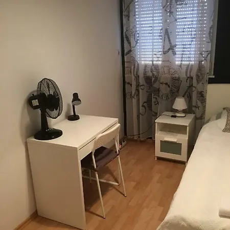 Guest house Attractive In The City Center